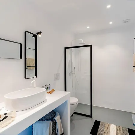 Villa 360 *